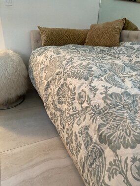 Pottery Barn Twin Duvet (cover only - no filling)
